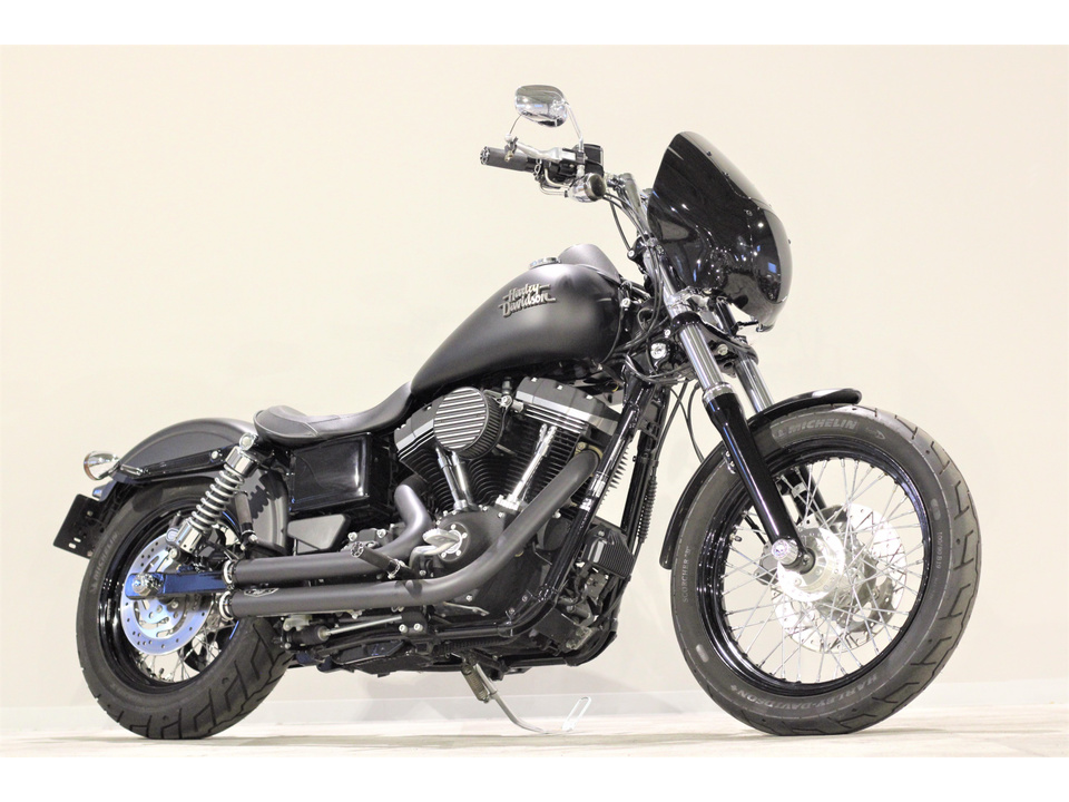 HARLEY-DAVIDSON FXDB Dyna Street Bob
