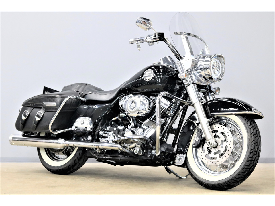 HARLEY-DAVIDSON FLHRC Road King Classic