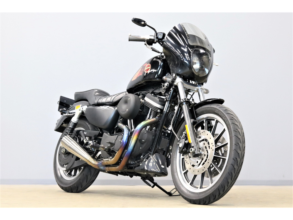 HARLEY-DAVIDSON XL883 R Sportster