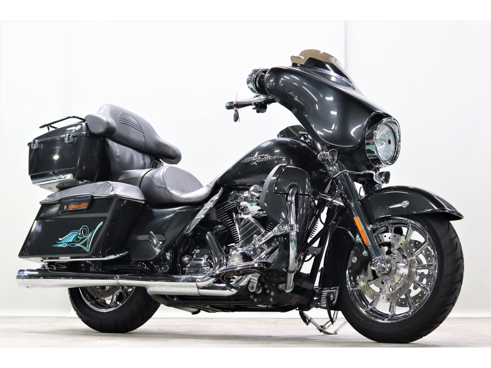HARLEY-DAVIDSON FLHX Street Glide