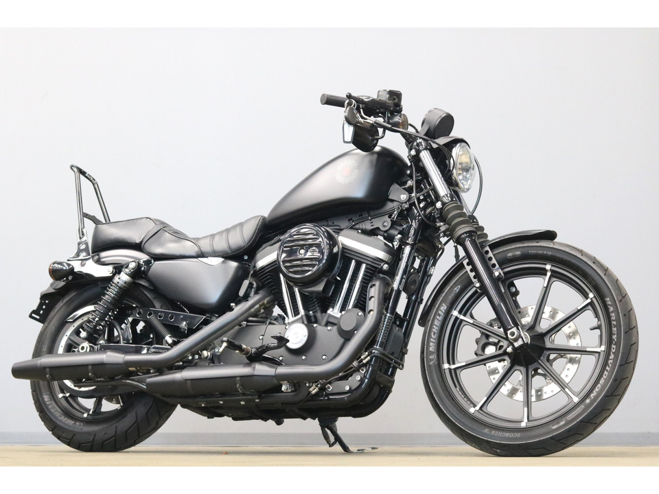 HARLEY-DAVIDSON XL883 N Iron